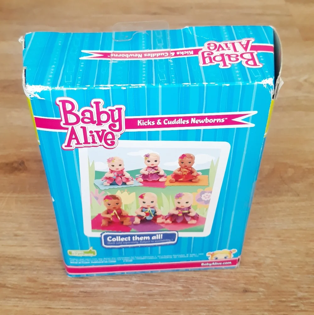 Baby Alive Kicks and Cuddles Newborn Doll - 6" Doll Bottle Does Not Retract - Picture 14 of 17